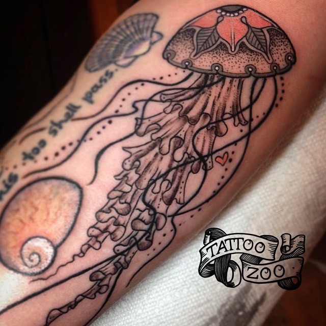 This gorgeous jellyfish was done by @tamitattoos Call 250-361-1952 to book!
