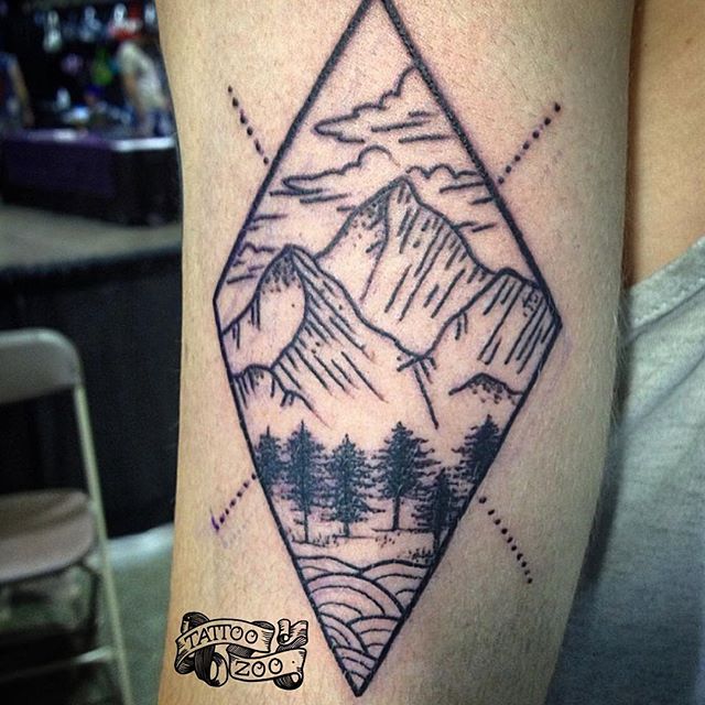 Little mountain vignette @tamitattoos did at the @calgarytattooshow this weekend. #welovetattooingyou Call 250-361-1952 to book. #calgarytattooconvention