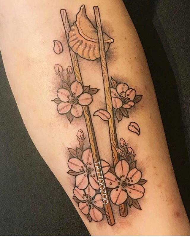 Want to book a free consultation with @marymadsentattoos ? Call 250-361-1952 or visit us at 826 Fort St. We are open 11-5pm.