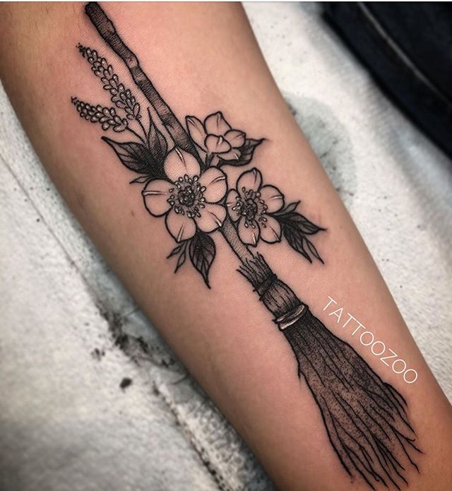 Tattoo by @tamitattoos Call 250-361-1952 to book a FREE consultation. 🧹