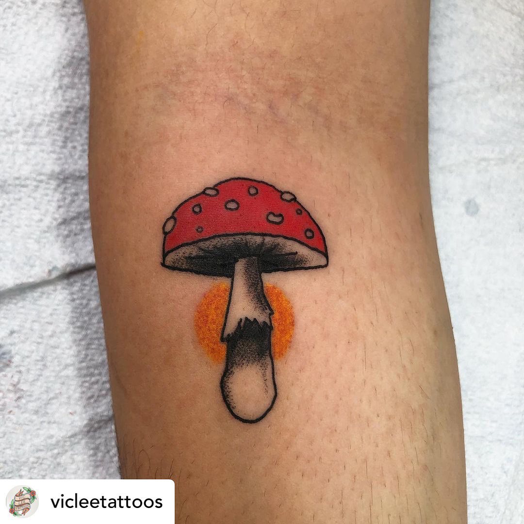 Apprentice @vicleetattoos From the Get What You Get gumball machine! Thanks Kalem! #getwhatyougettattoo #tattooflash #mushroomtattoo #mushroom #colourtattoo #victoriabc #tattoozoo #transtattooartist #smalltattoo