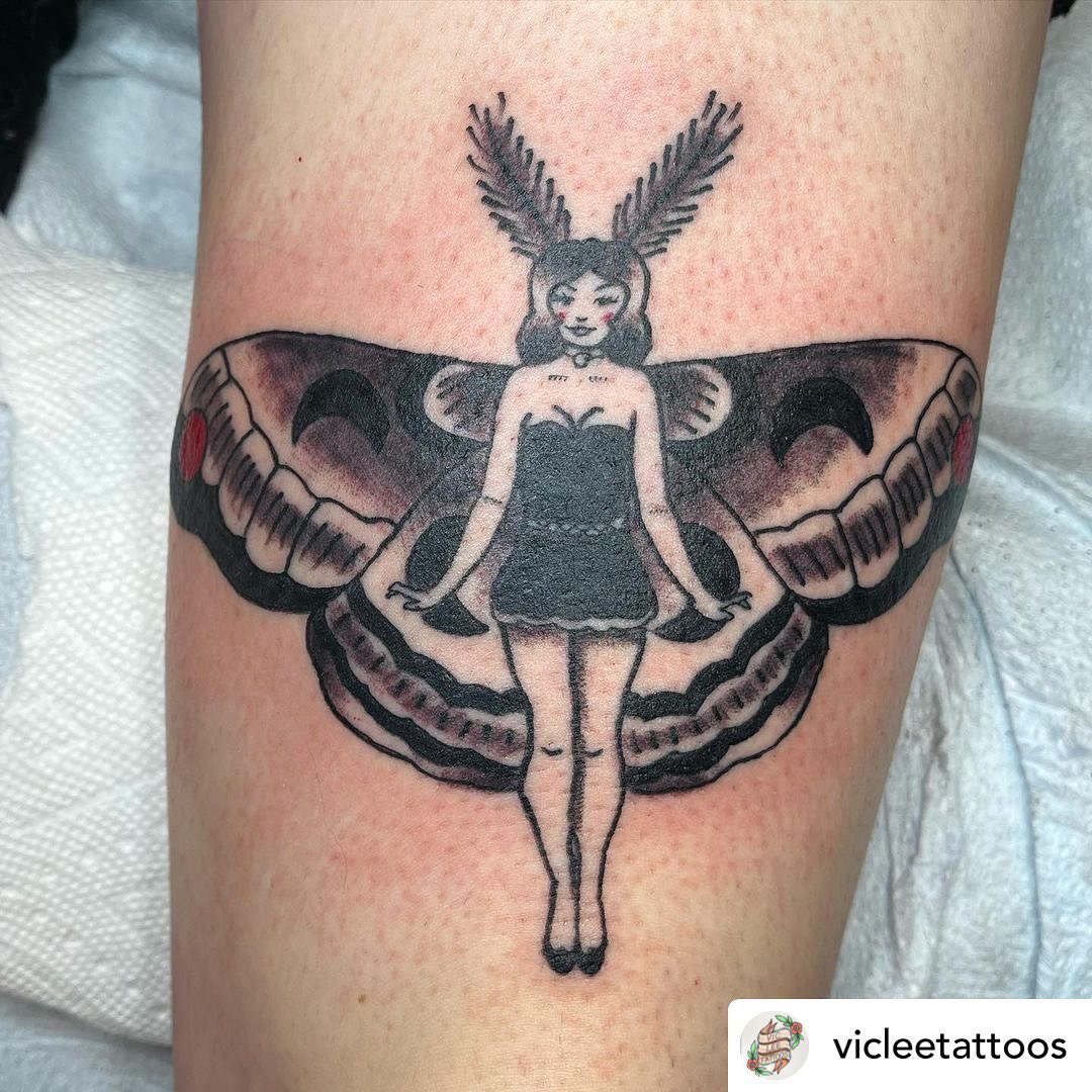 • @vicleetattoos Goth Moth! Sara asked for a spin on my butterfly clown flash and I was more than happy to draw this up, I had so much fun with this! #mothlady #mothtattoo #gothmoth #blackandgrey #tattoo #traditionaltattoo #tattooapprentice #apprenticetattoo #transtattooartist #queerartist